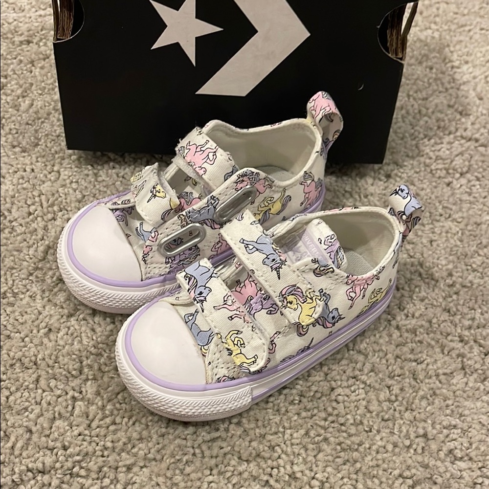 Converse Unicorn Size 5